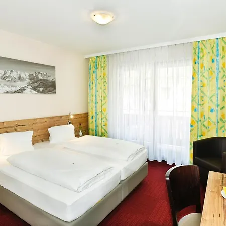 Heinrichshof 3*