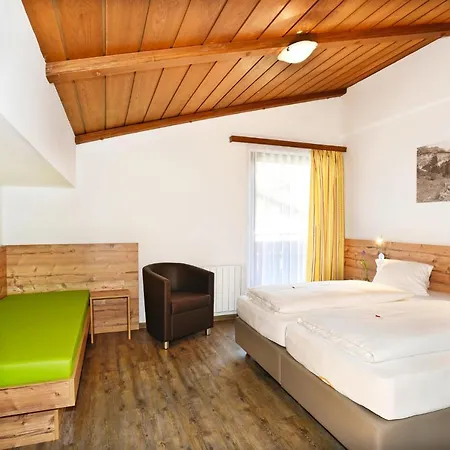Heinrichshof 3*