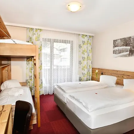 Hotel Heinrichshof 3*